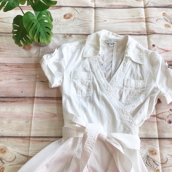 Banana Republic Dresses & Skirts - Banana Republic Wrap Dress